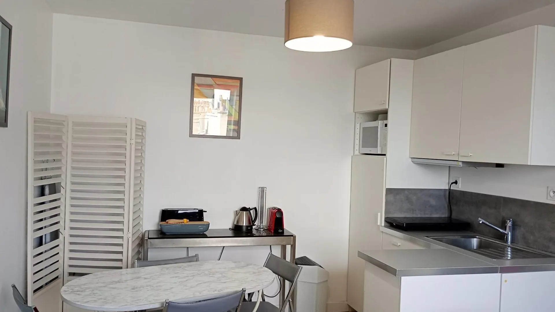 Apartment Charming 2 Rooms In Front Of The Square Montholon Paris France